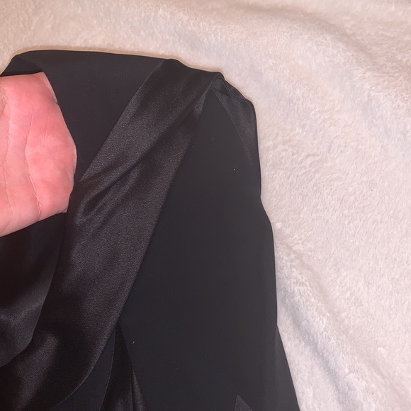 Alexader McQuee Silk Suit - Picture 9 of 16